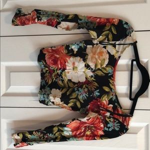 Floral crop top size small